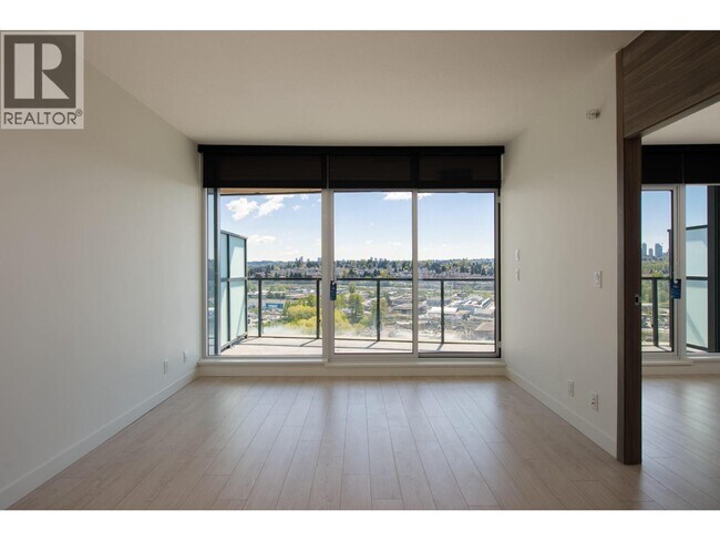 Photo du bâtiment - 4880 Lougheed Hwy.