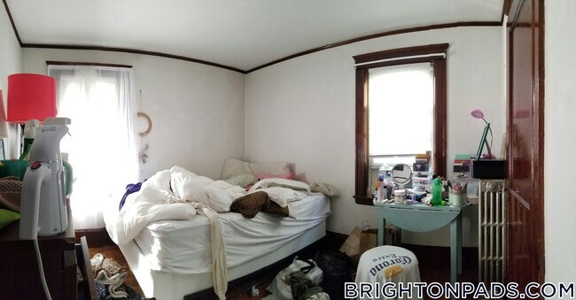 Building Photo - 55 Etna St