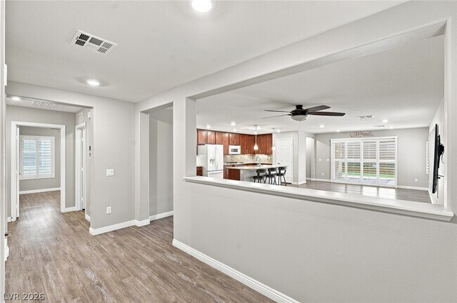 Foto del edificio - 1525 Deep Valley Ave