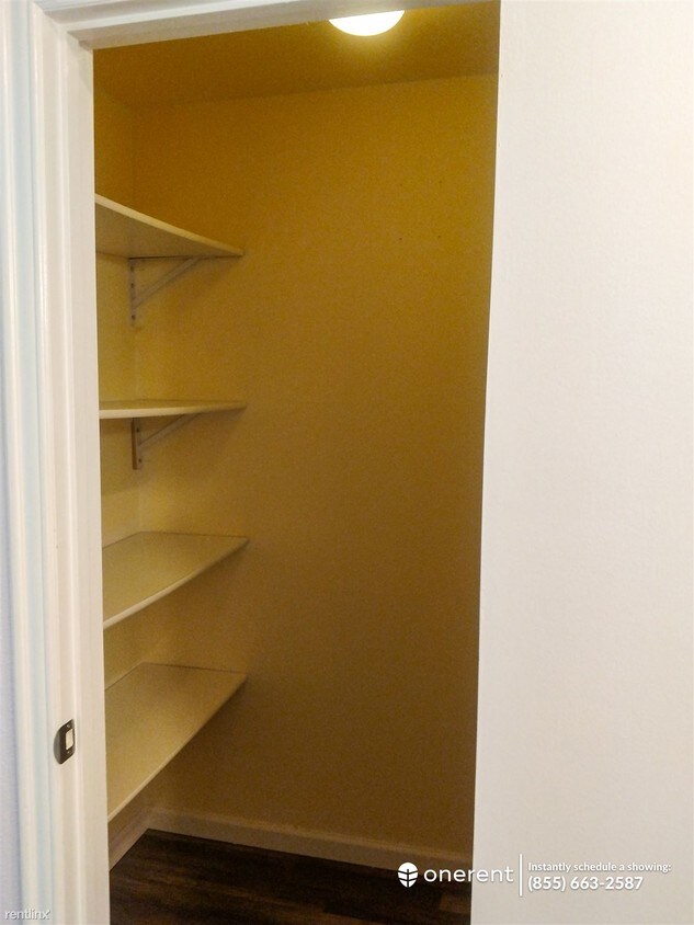 Foto principal - 2 br, 2 bath Condo - 6242 Shelter Creek Ln