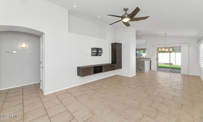 Foto del edificio - 18624 N 39th St