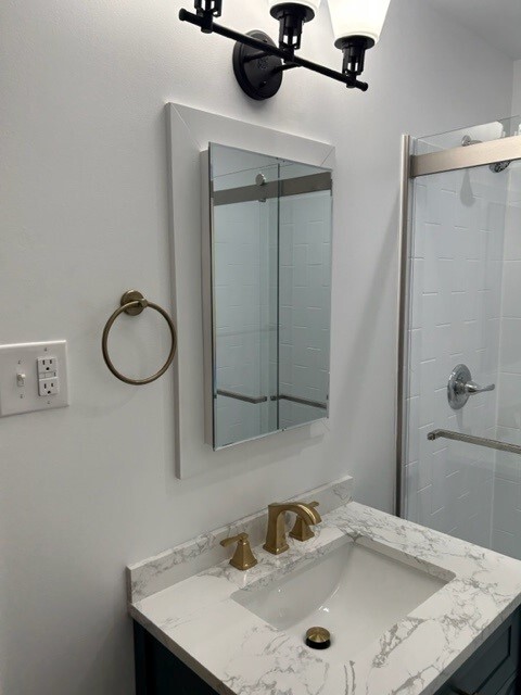Foto principal - 930 McGuire Rd