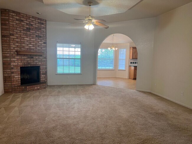 Foto del edificio - 2306 Basalt Dr. - Call LONGHORN PROPERTIES...