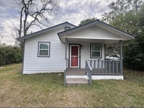 Building Photo - 707 Dent St