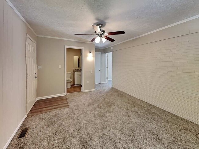 Foto del edificio - 5950 Community Rd SE