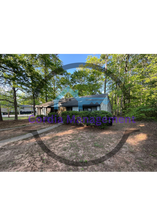 Building Photo - 68 Clay St