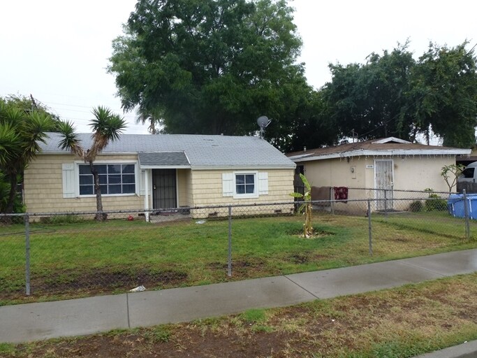 Primary Photo - 3330-3338 Delta Ave