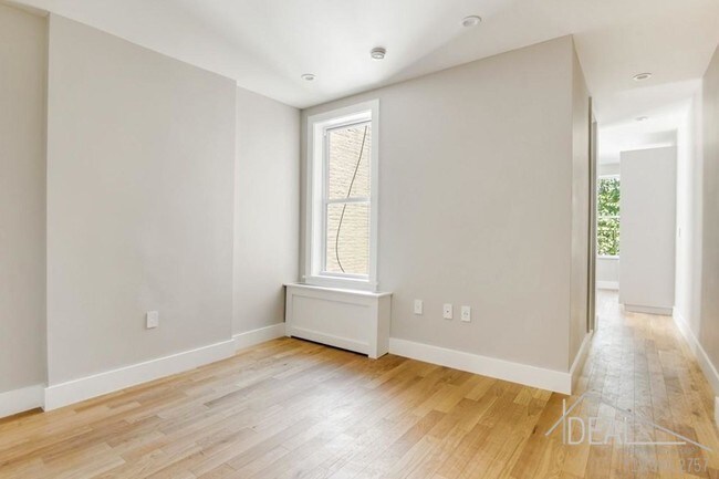 Building Photo - 4 bedroom in Brooklyn NY 11215