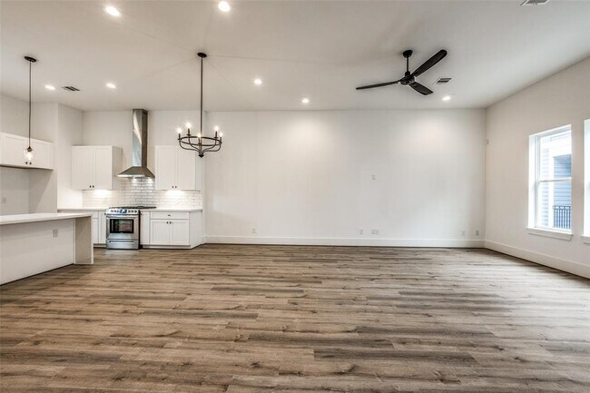 Foto del edificio - 948 Fisher St