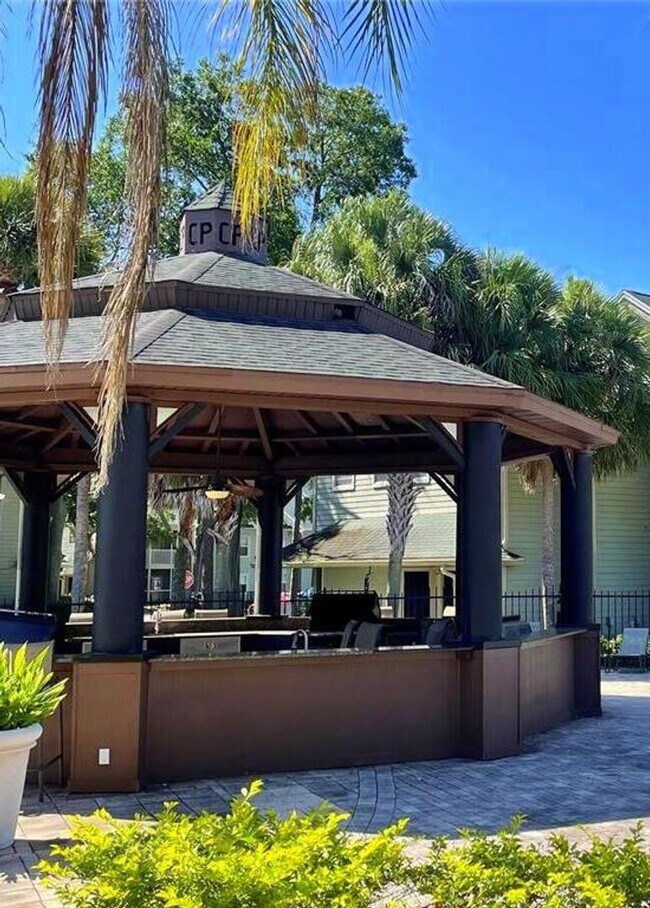 Foto del edificio - 2 br, 2 bath House - 6040 Westgate Dr Apt 202