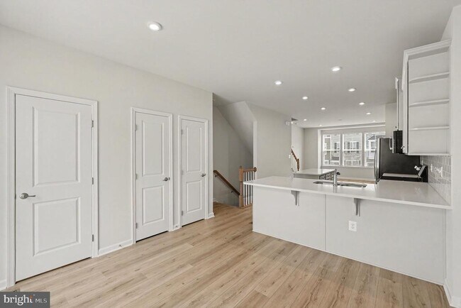 Foto del edificio - 4706 Torrey Ln