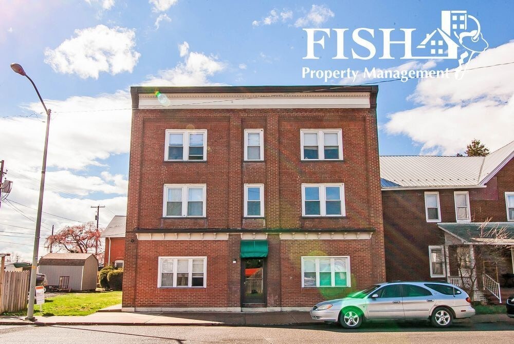 Foto principal - 21 N Henderson St