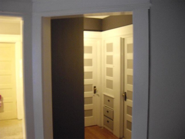 Building Photo - 119 Redfield Pl