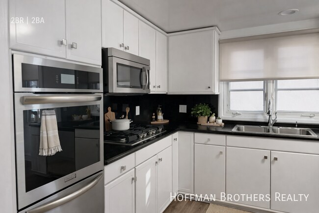 Foto del edificio - 1479 S Beverly Dr