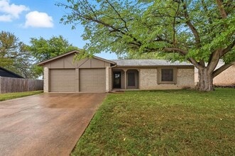 Building Photo - 6105 Melody Ln