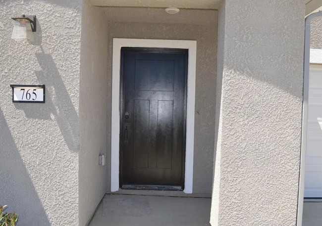 Building Photo - 765 Jessie Dr