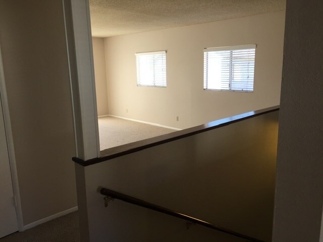 Upstairs living room - 2604 Perkins Ln