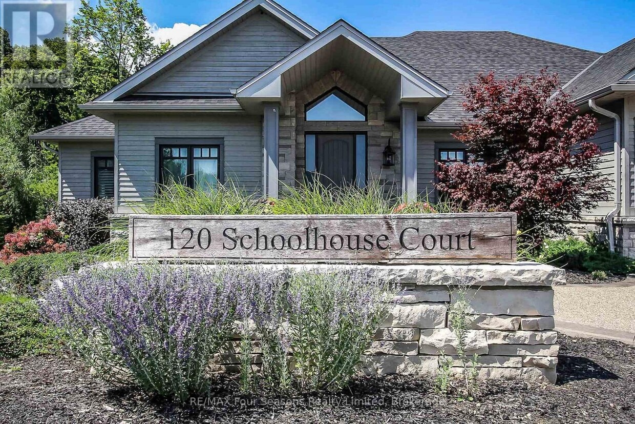 Photo principale - 120 Schoolhouse Ct