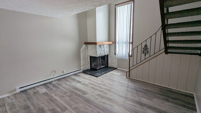 Building Photo - MN Cedar Village (819)