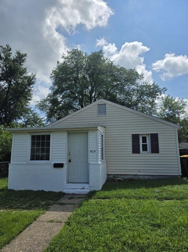 Building Photo - 464 Robinson Dr