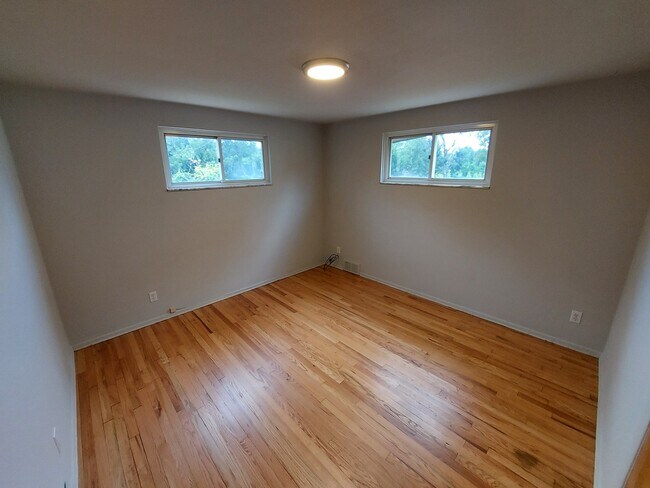 Building Photo - 1851 Crafton Boulevard, Unit 2