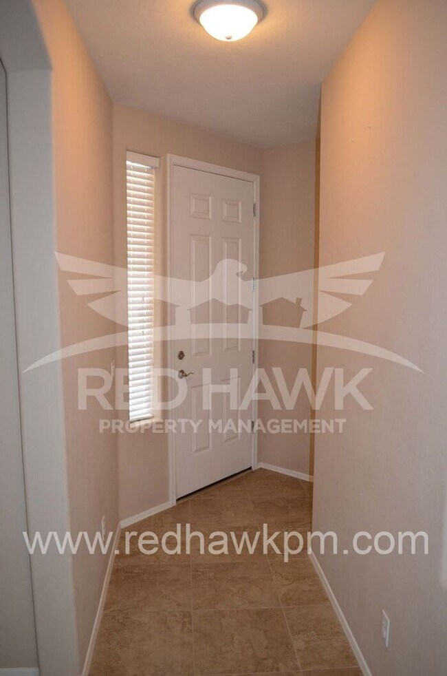 Building Photo - Three Bedroom, Two Bathroom Gated North-Ea...
