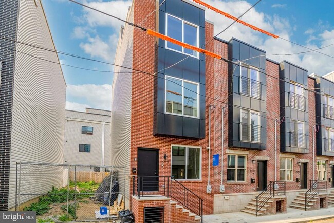 Building Photo - 1713 W Seybert St