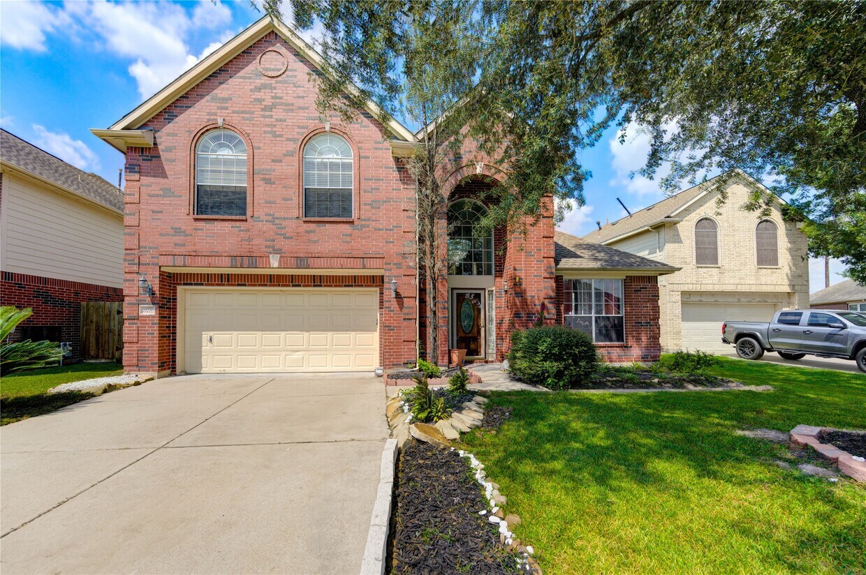 Primary Photo - 14710 Kendallbrook Dr
