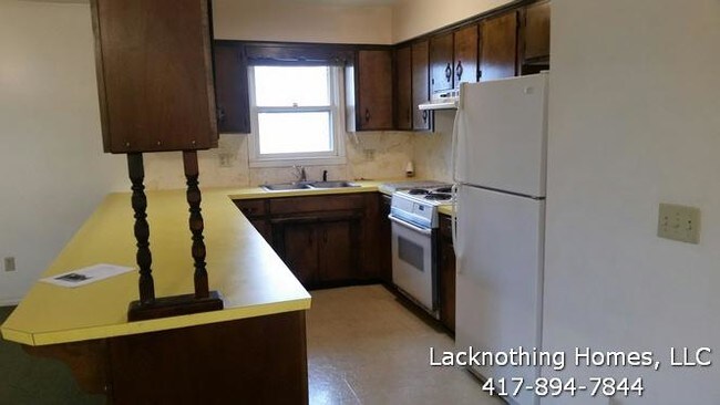 Building Photo - 622 W Lombard Cir