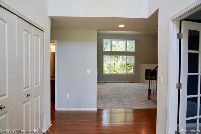Building Photo - 16316 Mulberry Way
