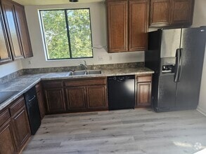Building Photo - 85 Seaview Dr
