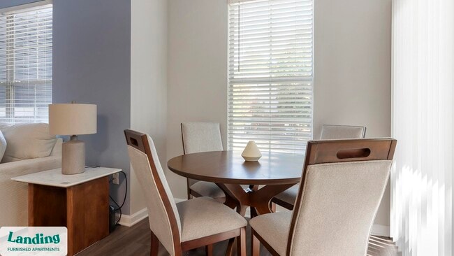 Building Photo - 100 Peyton Pl SW