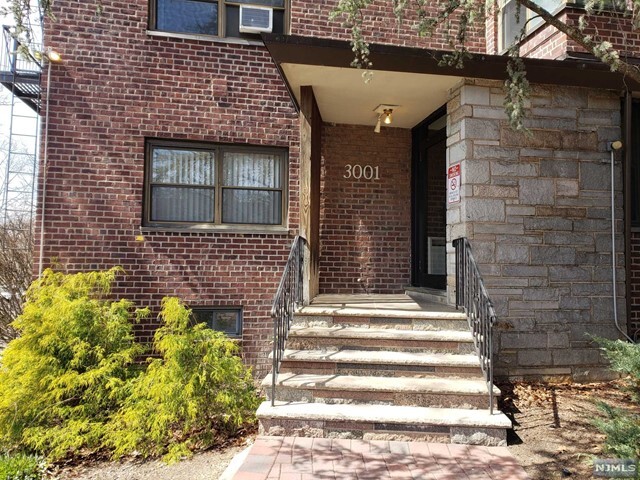 Foto del edificio - 3001 Edwin Ave