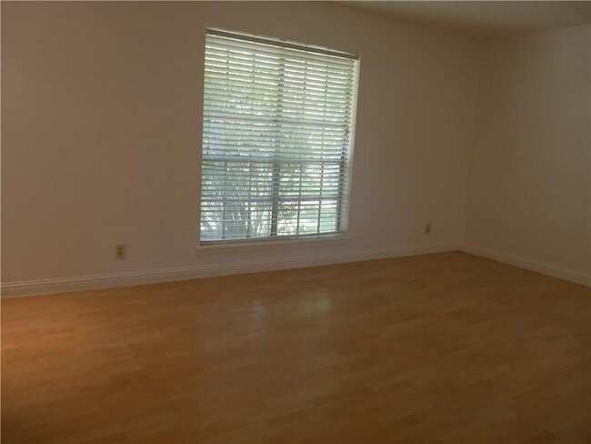 Building Photo - 8008 Pinedale Cove