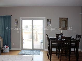 Building Photo - 1410 Sierra Hills