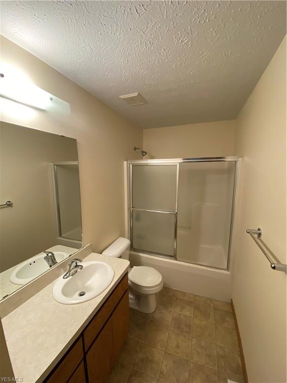 Building Photo - 349 Villa St