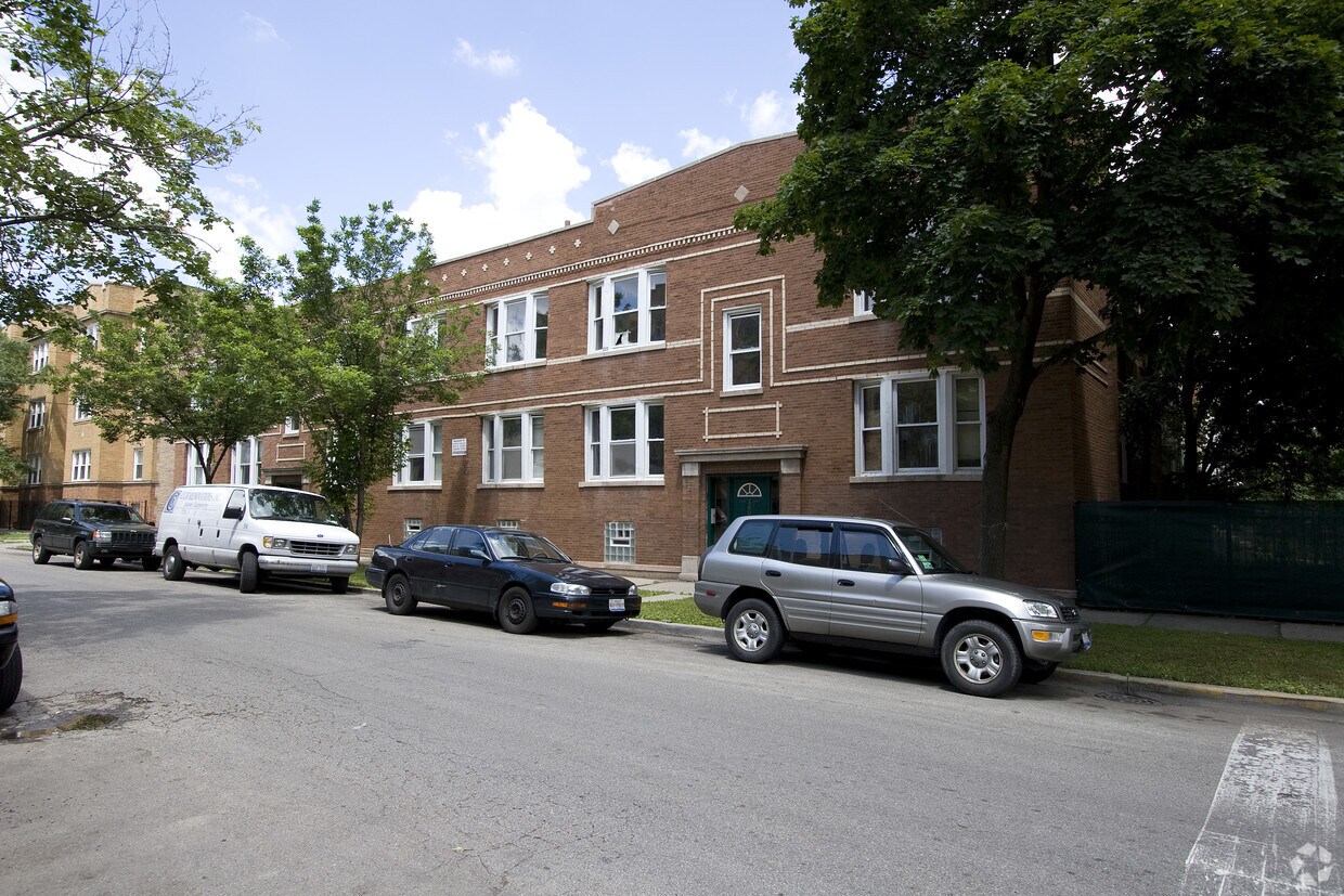 Building Photo - 3802 W Altgeld St