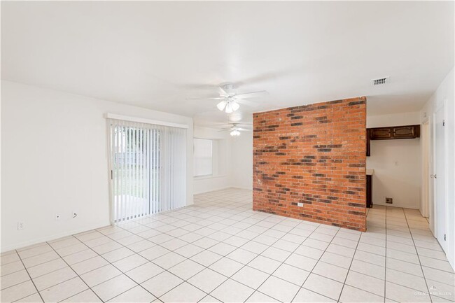 Foto del edificio - 14 S Cynthia St