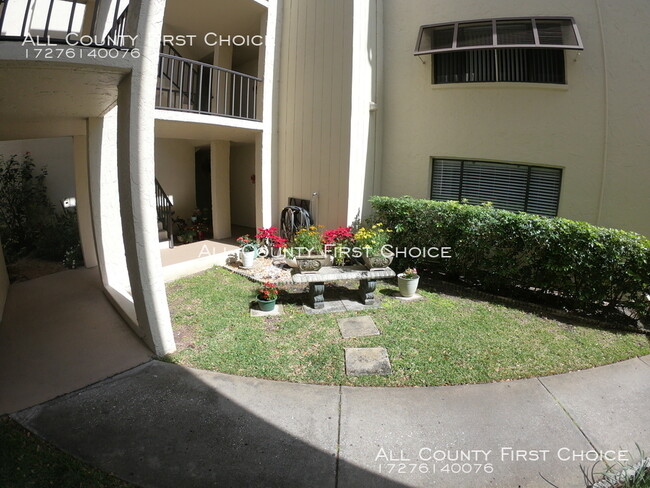 Building Photo - 700 Starkey Rd