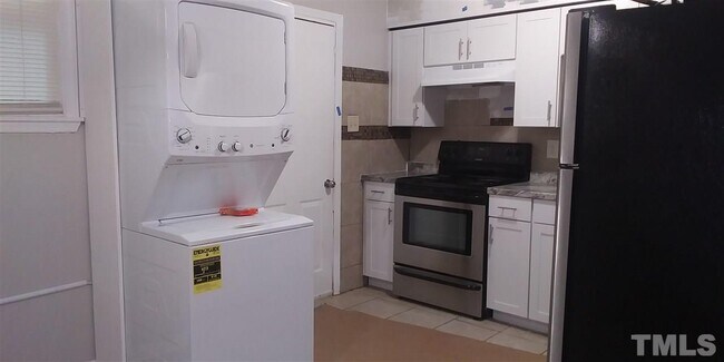 Building Photo - 2801 NC-86