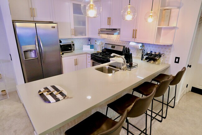 Foto del edificio - 4702 Fulton Ave