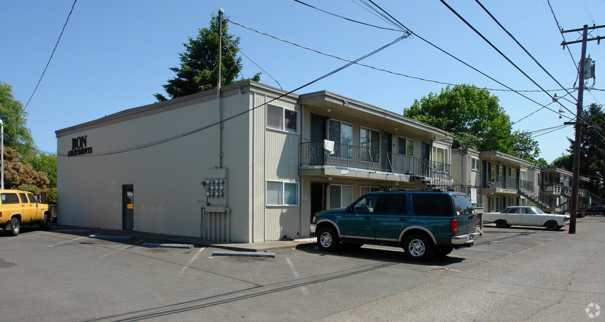 Primary Photo - 1000-1055 W 7th Ave