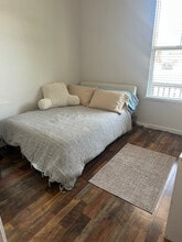 Building Photo - 202 Kayla Pl
