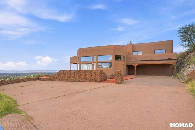 Foto del edificio - 5007 Tierra Blanca Rd