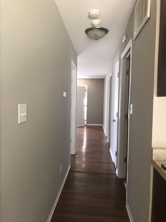 Foto del edificio - 30 Woodland Dr