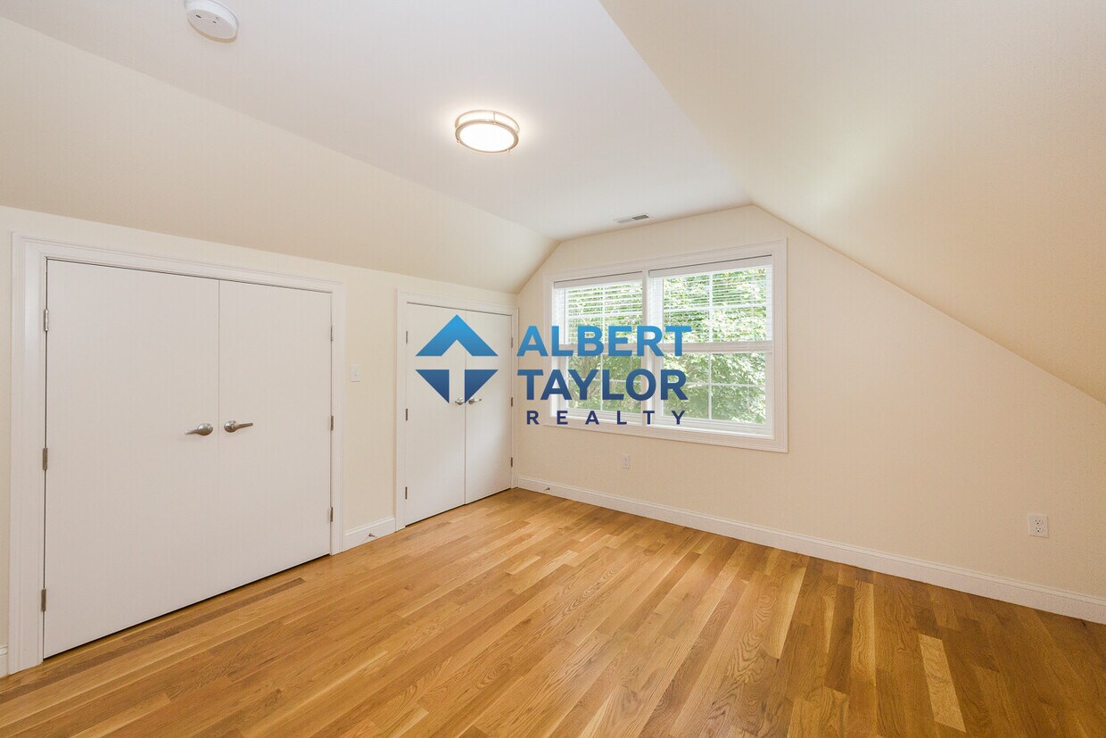 Foto principal - 217 Arlington St