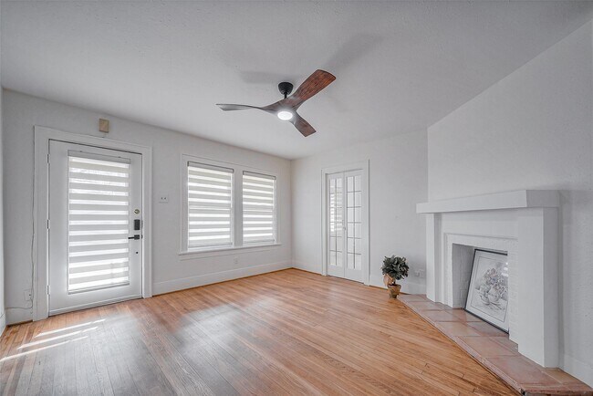 Foto del edificio - 1614 Ridgewood St