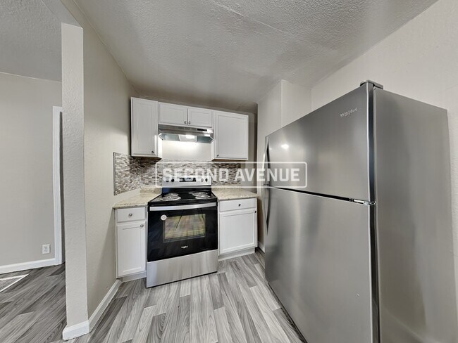 Building Photo - 3820 E 69th Ter