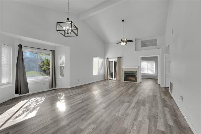 Building Photo - 6016 Glenwood Dr