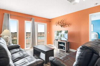 Building Photo - 5495 TX-361